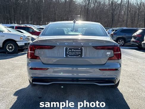 Certified 2024 Volvo S60 T8 Plus image 5