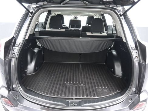 Used 2018 Toyota RAV4 XLE w/ Plus Extra Value Package AWD/4WD image 46