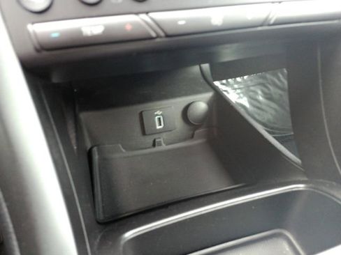 Used 2017 Ford Fusion Energi Titanium image 43