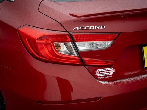 Used 2020 Honda Accord Sport image 9