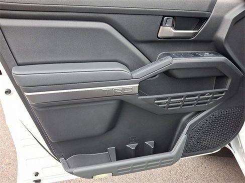 New 2025 Toyota Tacoma TRD Off-Road image 10