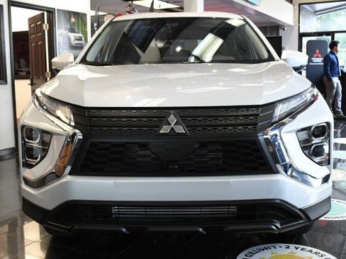 New 2026 Mitsubishi Eclipse Cross ES AWD/4WD image 2