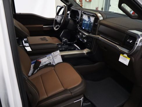New 2025 Ford F150 King Ranch w/ FX4 Off-Road Package AWD/4WD image 31