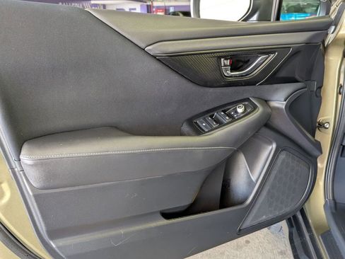 Used 2025 Subaru Outback Premium image 11