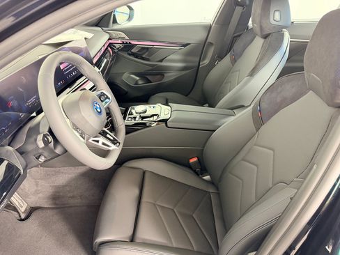 New 2026 BMW 550e xDrive AWD/4WD image 5