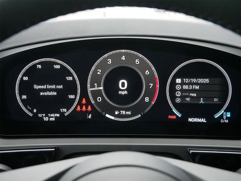 New 2026 Porsche Cayenne image 18