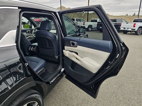 Certified 2023 Kia Sorento SX Prestige AWD/4WD image 28