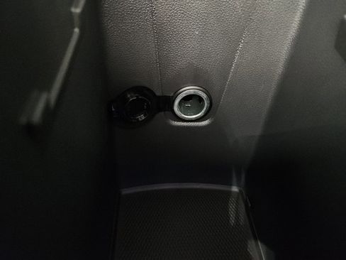 New 2026 Volkswagen Tiguan SE R-Line image 27