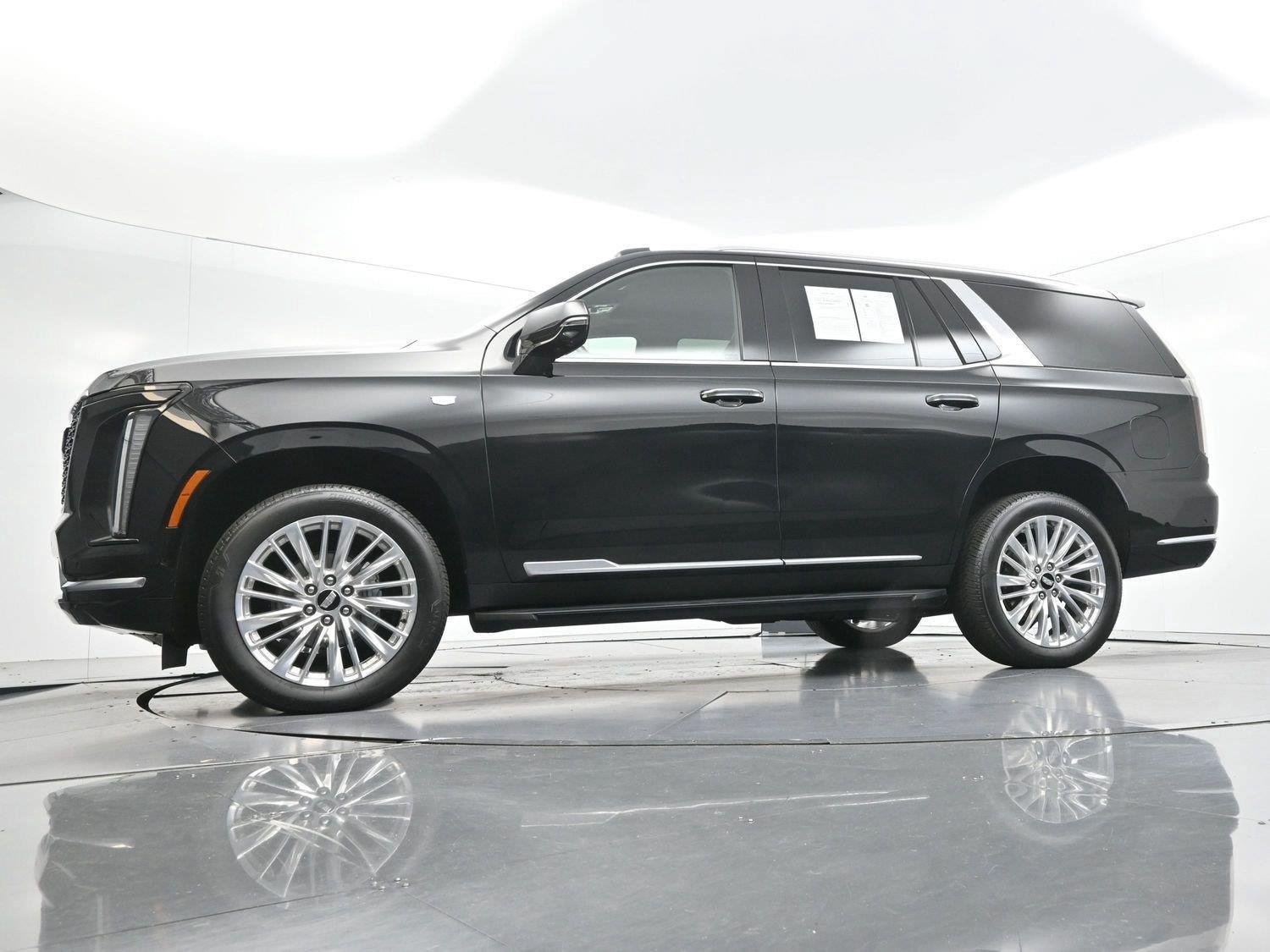 Certified 2025 Cadillac Escalade Premium Luxury AWD/4WD image 56