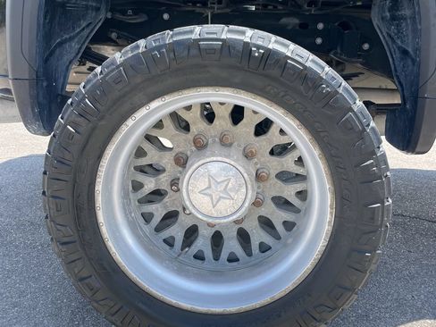 Used 2024 GMC Sierra 3500 Denali Ultimate AWD/4WD image 14