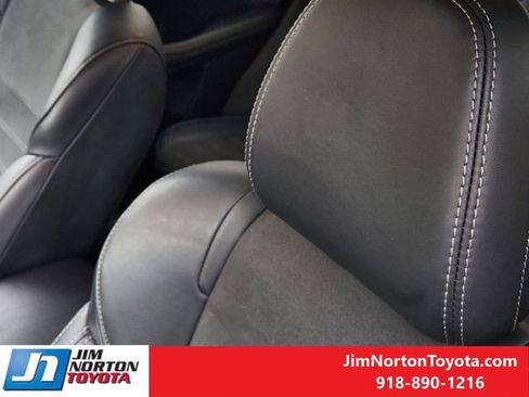 Used 2024 Mitsubishi Outlander SE image 17