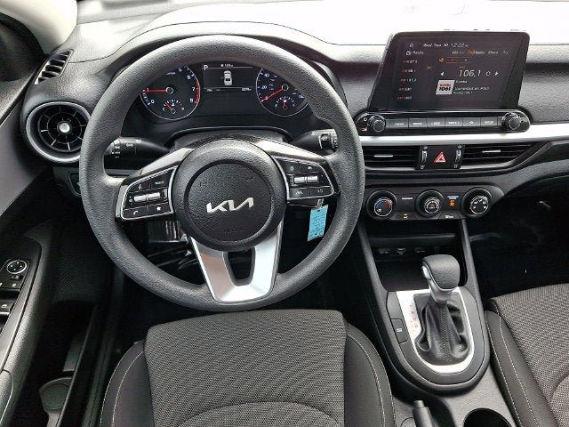 Certified 2023 Kia Forte LXS w/ LXS Technology Package FWD image 11