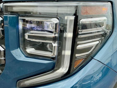 Used 2025 GMC Sierra 1500 Denali Ultimate AWD/4WD image 10