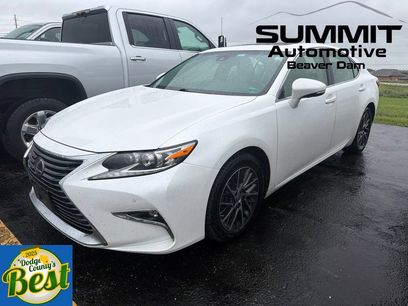 Used 2017 Lexus ES 350 w/ Luxury Package