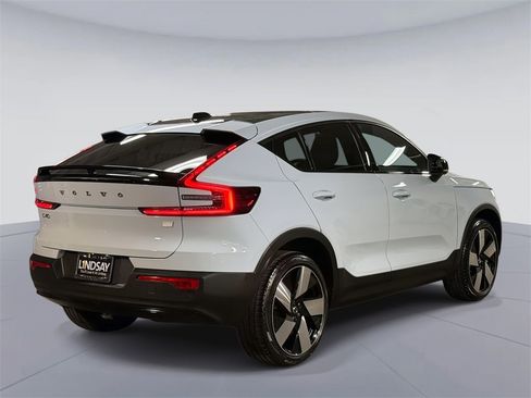 Used 2024 Volvo C40 P8 Recharge Ultimate image 10