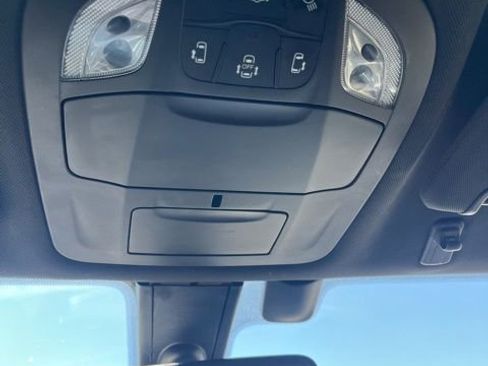 Used 2020 Chrysler Pacifica Touring-L w/ S Appearance Package FWD image 52