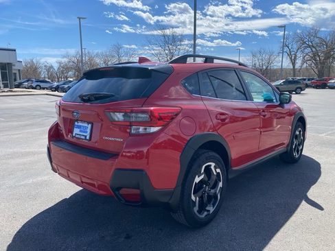 Used 2022 Subaru Crosstrek 2.5i Limited w/ Moonroof Package 2 image 7