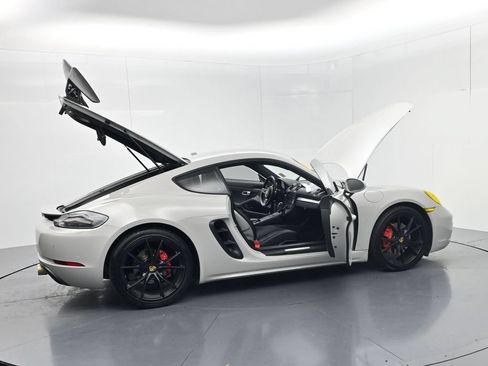 Used 2018 Porsche 718 Cayman S RWD image 51
