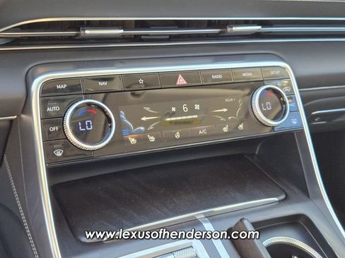 Used 2021 Genesis GV80 2.5T AWD/4WD image 29