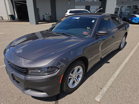 Used 2020 Dodge Charger SXT RWD image 7