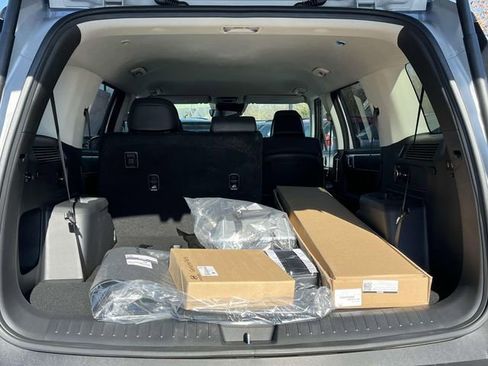 Used 2025 Hyundai Santa Fe SEL image 18