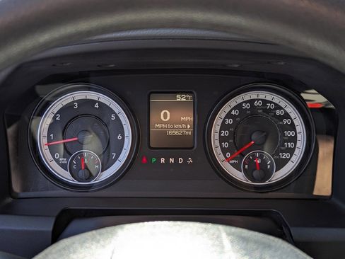 Used 2014 RAM 1500 Express RWD image 16