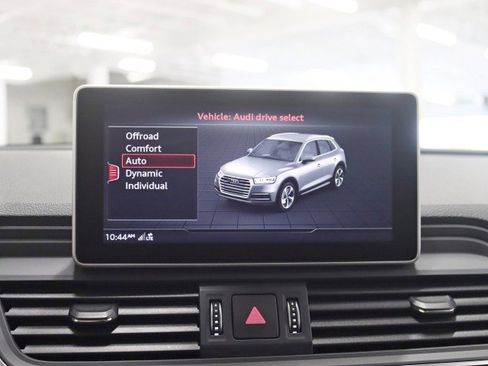 Used 2018 Audi Q5 2.0T Premium Plus w/ Premium Plus Package image 22