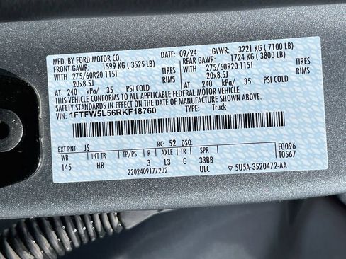 Used 2024 Ford F150 Lariat AWD/4WD image 33