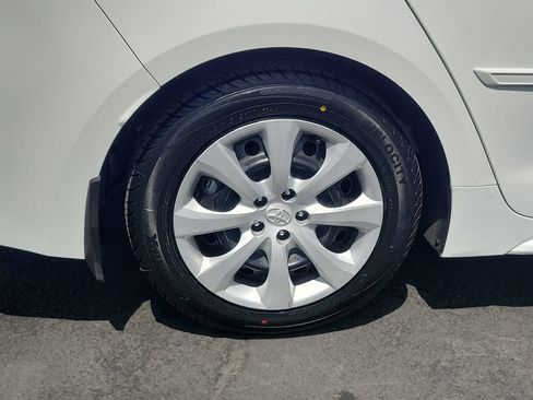 Used 2024 Toyota Corolla LE FWD image 8