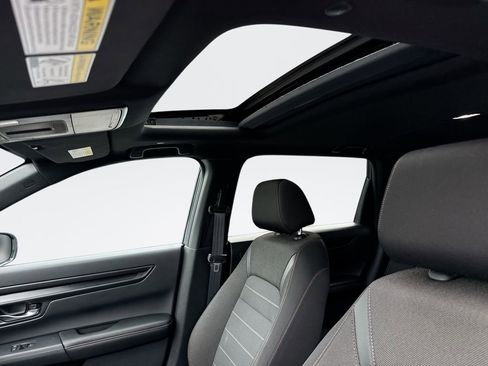 Used 2025 Honda CR-V Sport image 16
