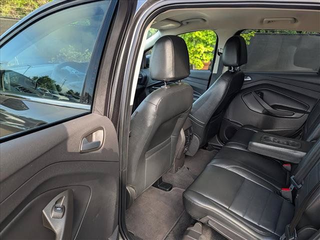 Used 2017 Ford Escape SE FWD image 21