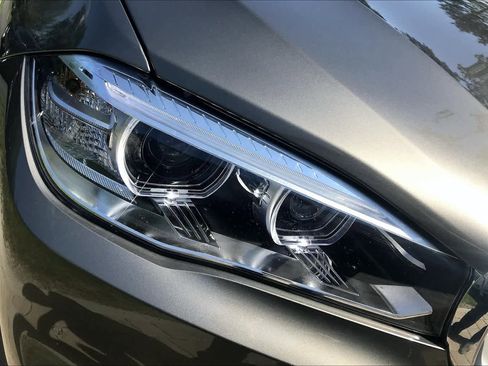 Used 2018 BMW X5 xDrive40e image 25