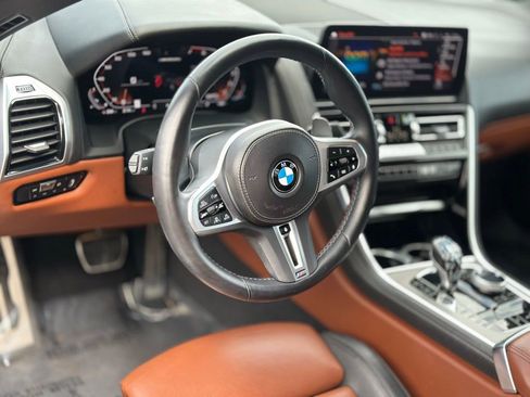 Used 2023 BMW M850i xDrive Convertible image 11