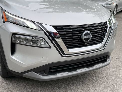 Used 2023 Nissan Rogue SV AWD/4WD image 8