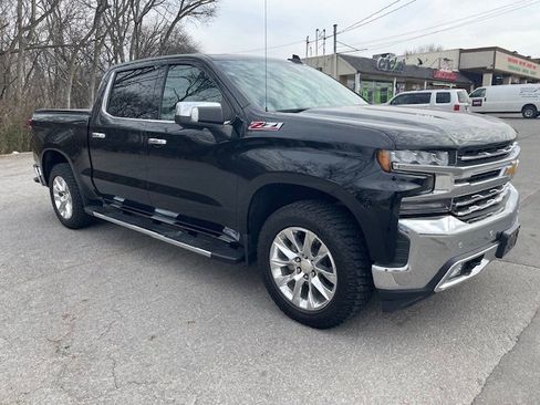 Used 2020 Chevrolet Silverado 1500 LTZ w/ LTZ Premium Package image 3