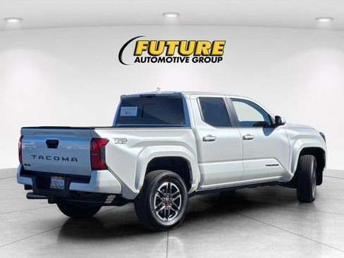 Certified 2024 Toyota Tacoma TRD Sport w/ TRD Sport Upgrade Package AWD/4WD image 5