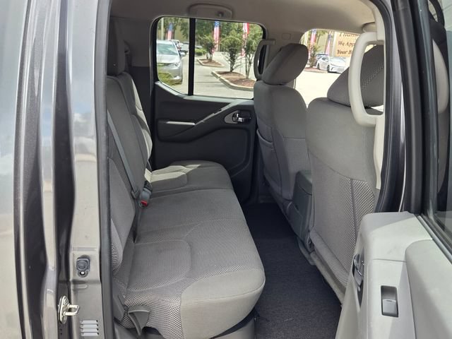 Used 2016 Nissan Frontier SV w/ SV Value Truck Package RWD image 18