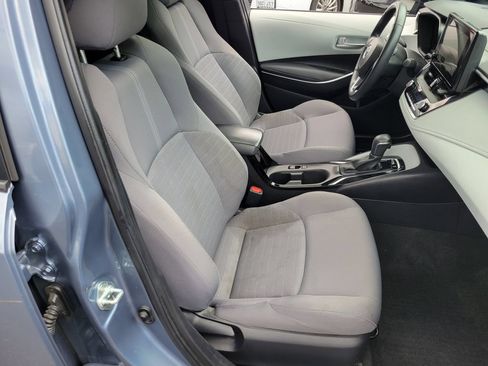 Used 2023 Toyota Corolla SE w/ SE Premium Package FWD image 18