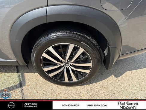 Certified 2025 Nissan Pathfinder Platinum w/ Cargo Package FWD image 33