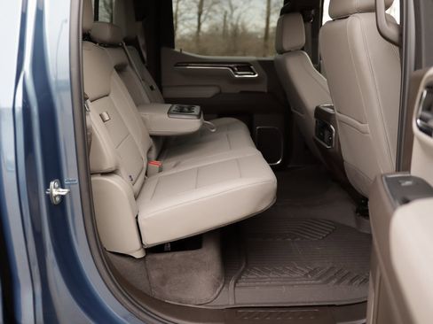 Used 2024 Chevrolet Silverado 1500 LTZ image 32