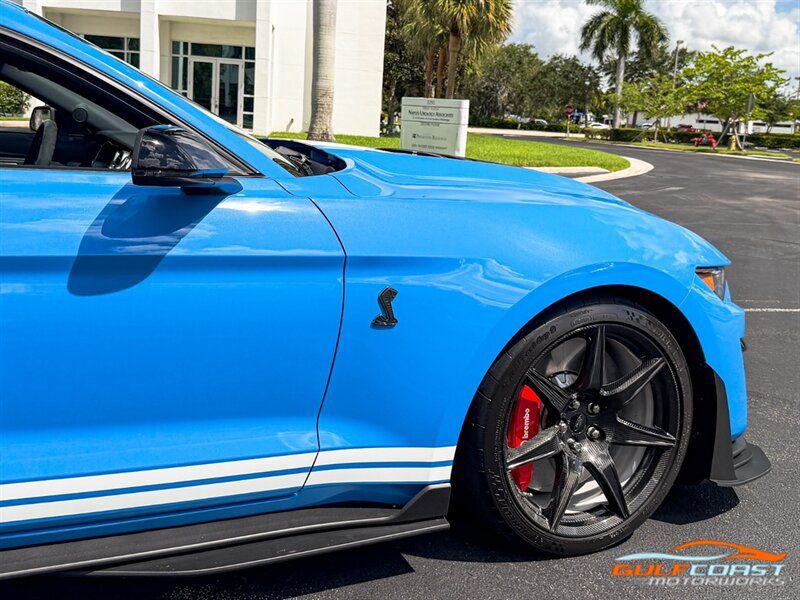 Used 2022 Ford Mustang Shelby GT500 w/ Carbon Fiber Track Pack RWD image 65