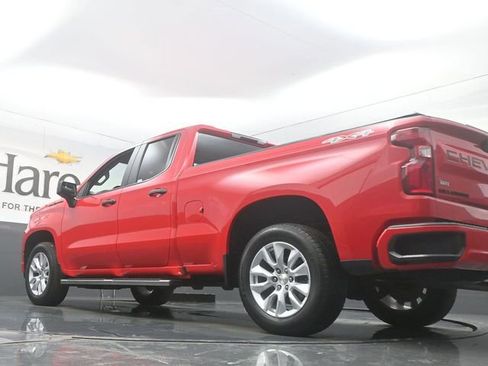 Used 2021 Chevrolet Silverado 1500 Custom w/ LPO, Dark Essentials Package image 5