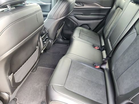 New 2026 Jeep Grand Cherokee Altitude RWD image 23