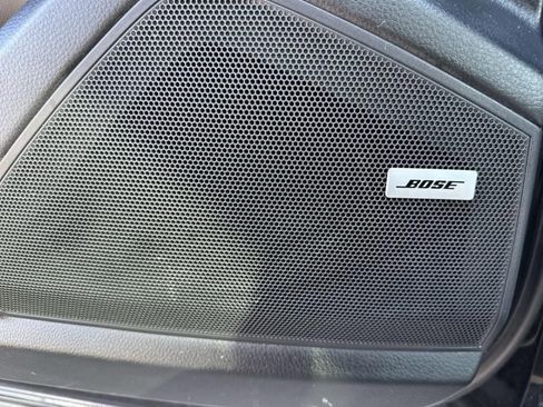 Used 2020 Porsche Cayenne image 22