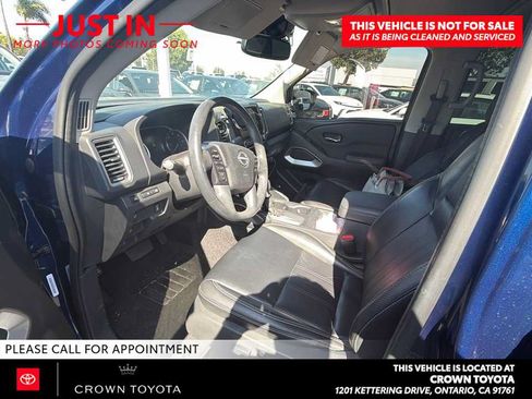 Used 2022 Nissan Frontier SV w/ SV Premium Package RWD image 3