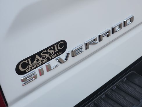 New 2026 Chevrolet Silverado 1500 W/T w/ WT Value Package image 9