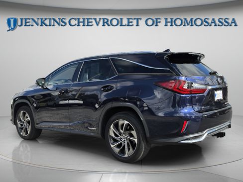 Used 2018 Lexus RX 450hL Luxury w/ Accessory Package AWD/4WD image 8