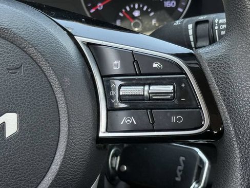 Used 2022 Kia Forte LXS FWD image 14