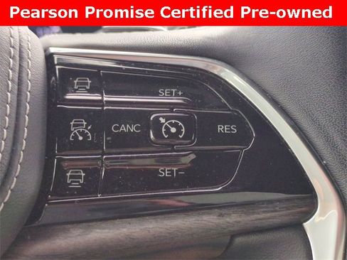 Used 2022 Jeep Grand Cherokee Overland w/ Luxury Tech Group IV image 27