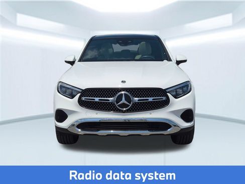 Used 2024 Mercedes-Benz GLC 300 4MATIC image 11